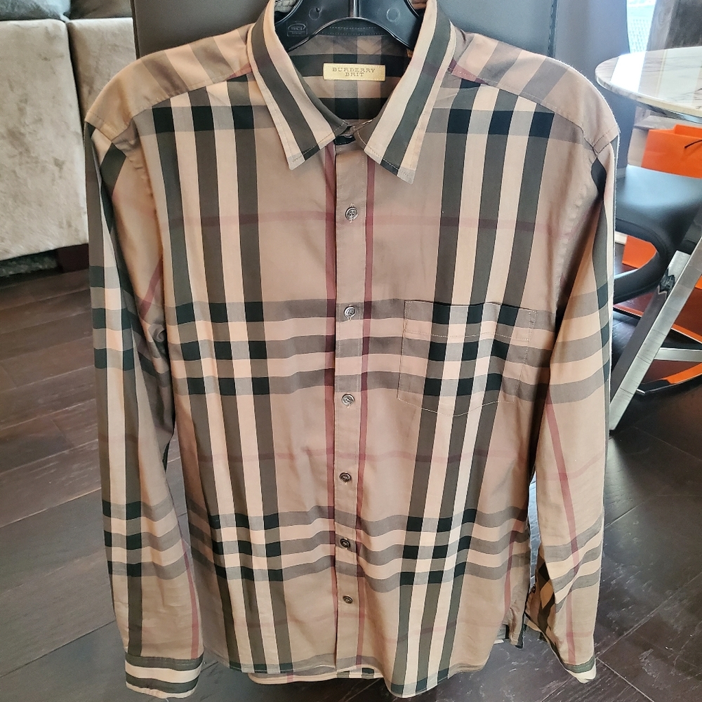Burberry Long Sleeve Shirt (Medium)